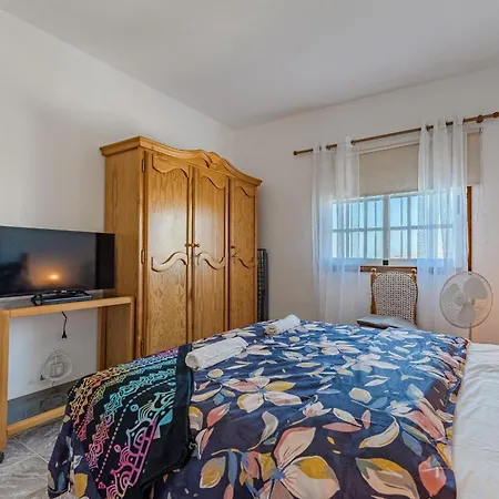 Sea View Red Summer Breeze Apartament Arico